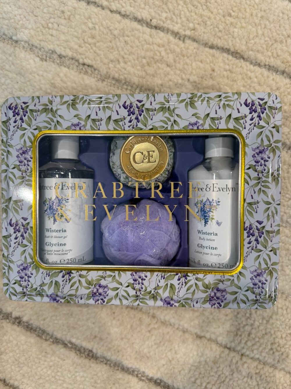 CRABTREE & EVELYN - 4pc Wisteria Deluxe Gift Set